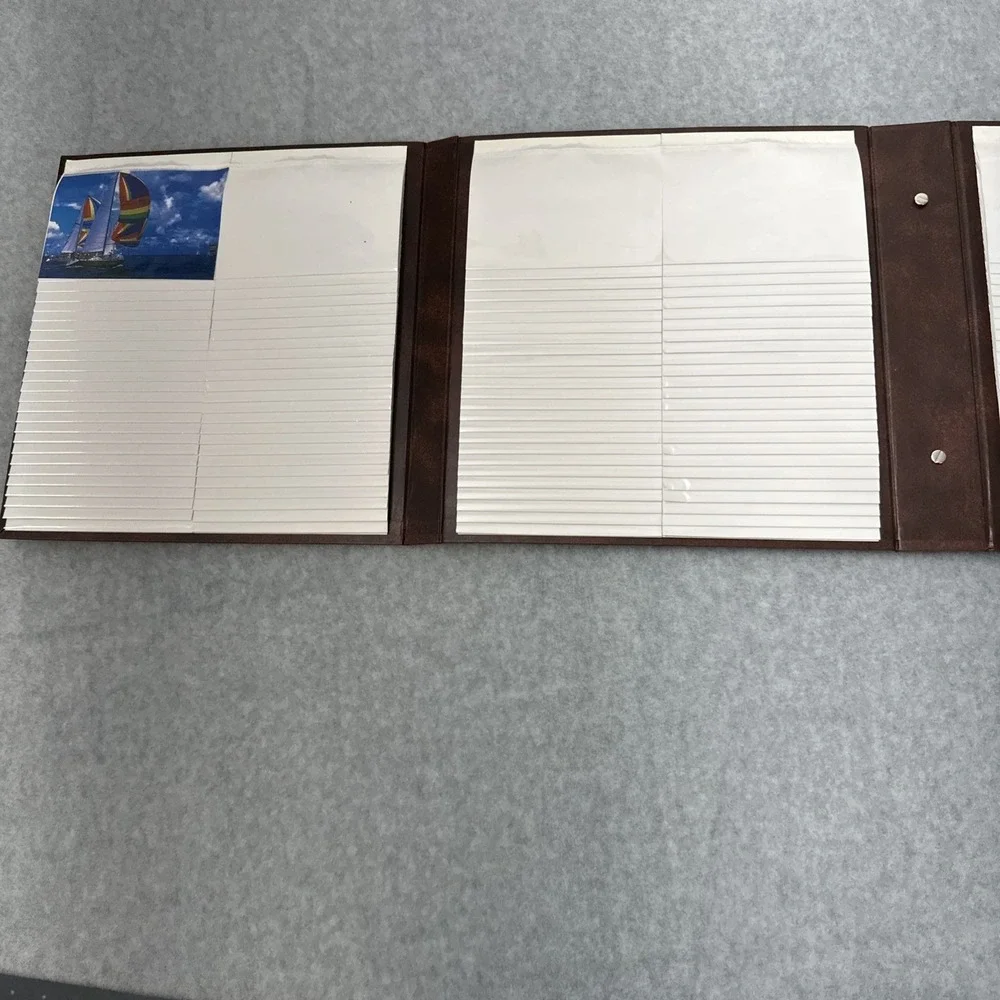 Photo Case 400 Photo Folding Case Holds 400 With Handle In Box Not Used
